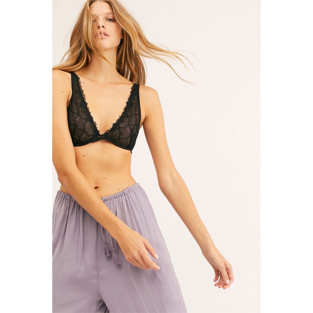 Free People Intimates Black Floral Lace Sheer Plunge Unlined Underwire Bra - Picture 3 of 4